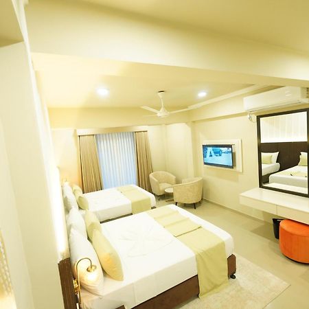 Hotel Grand Amanee Ratnapura Zewnętrze zdjęcie