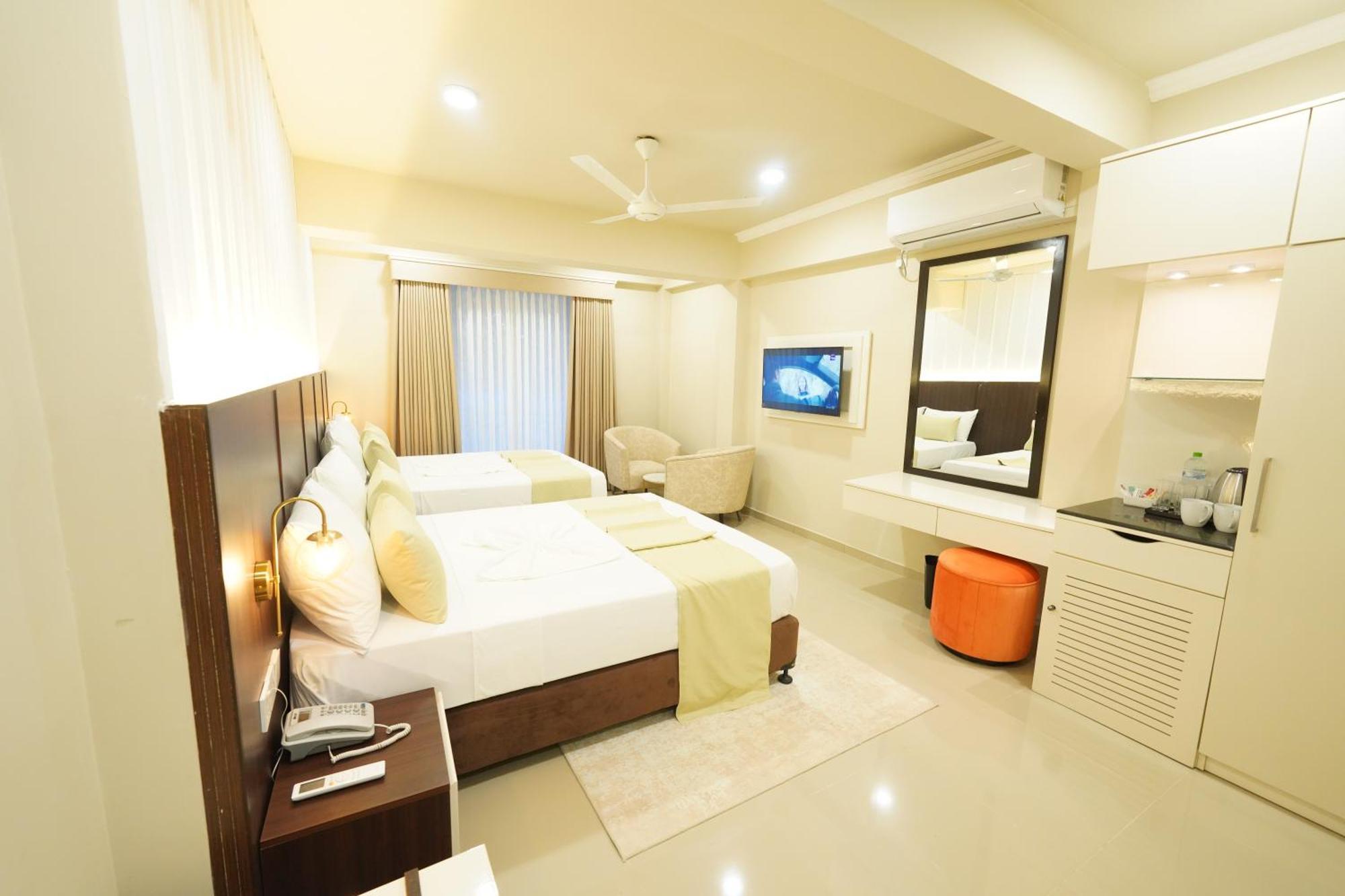 Hotel Grand Amanee Ratnapura Zewnętrze zdjęcie