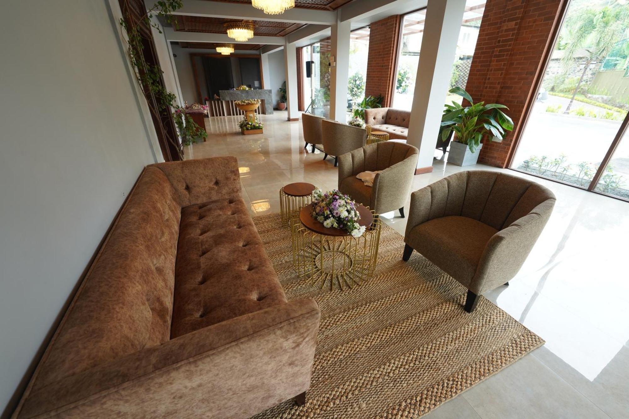 Hotel Grand Amanee Ratnapura Zewnętrze zdjęcie