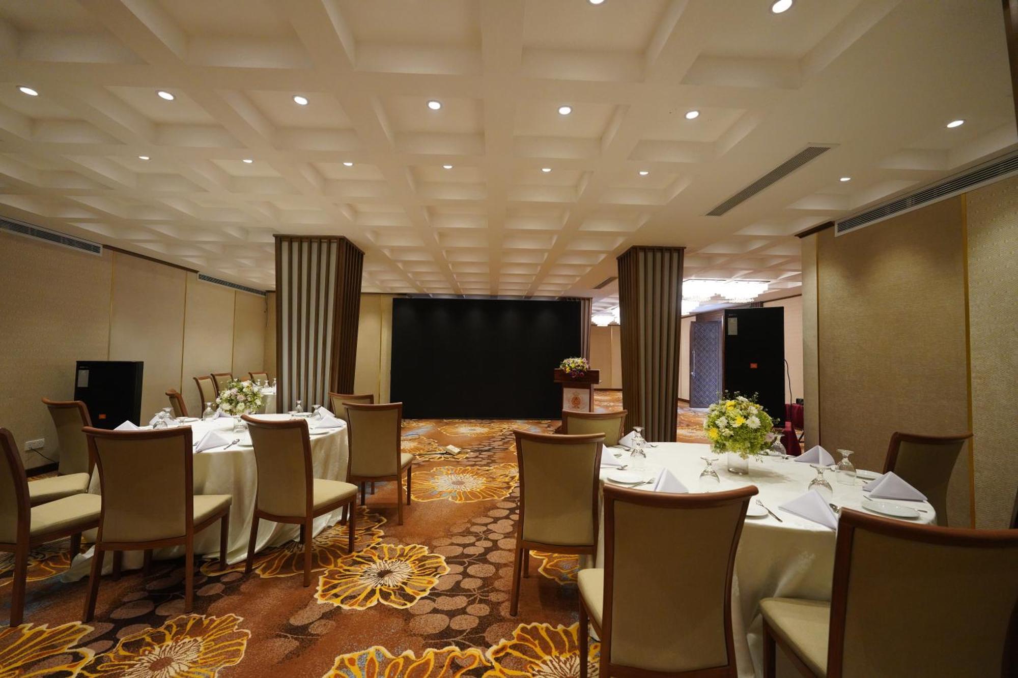 Hotel Grand Amanee Ratnapura Zewnętrze zdjęcie