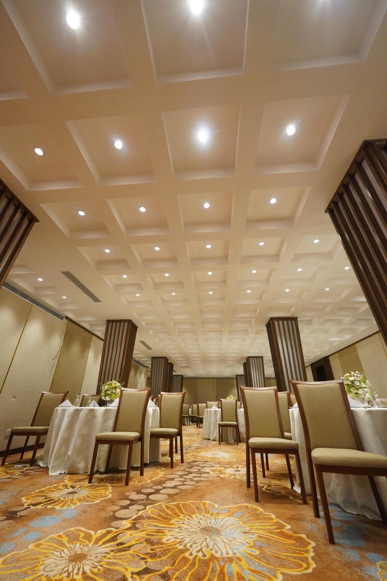 Hotel Grand Amanee Ratnapura Zewnętrze zdjęcie